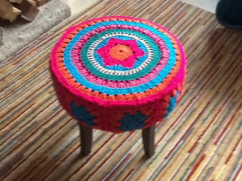 mandala stool02 tina capener hippy crochet